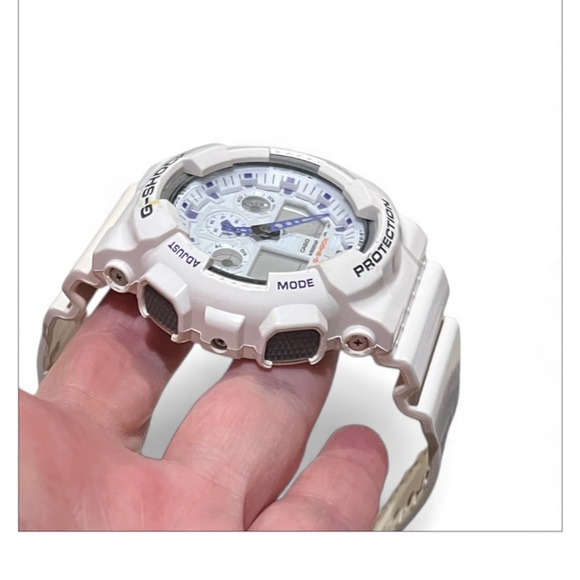 CASIO G-SHOCK WATCH - Picture 2 of 12